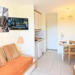 Appartamento L'esquinade - F2 105 By Interhome Saint-Raphaël