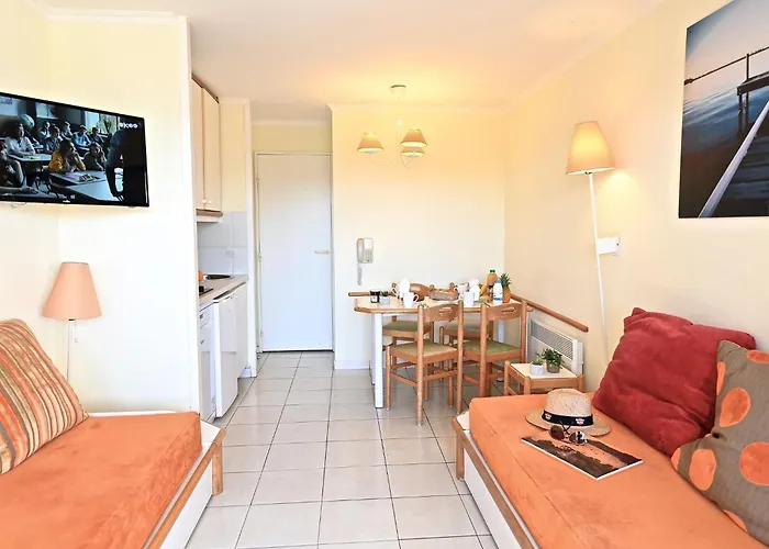 L'esquinade - F2 105 By Interhome *