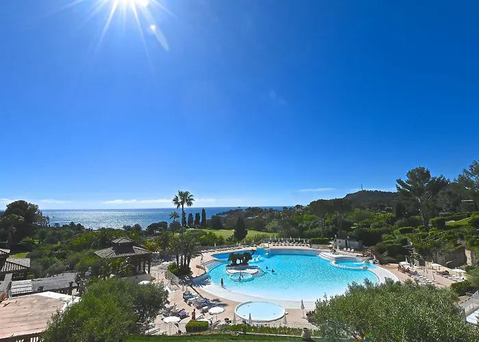 L'esquinade - F2 105 By Interhome Saint-Raphaël