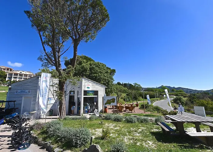 L'esquinade - F2 105 By Interhome Apartment Saint-Raphaël